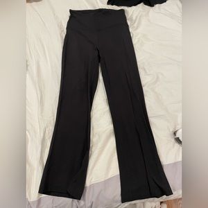 COPY - Black flare Lulu leggings